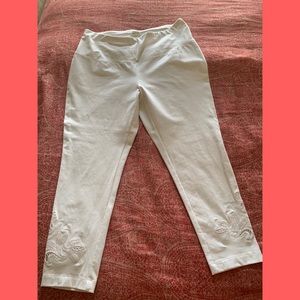 Zenergy by Chicos white capri pants! Get these before summer is over!